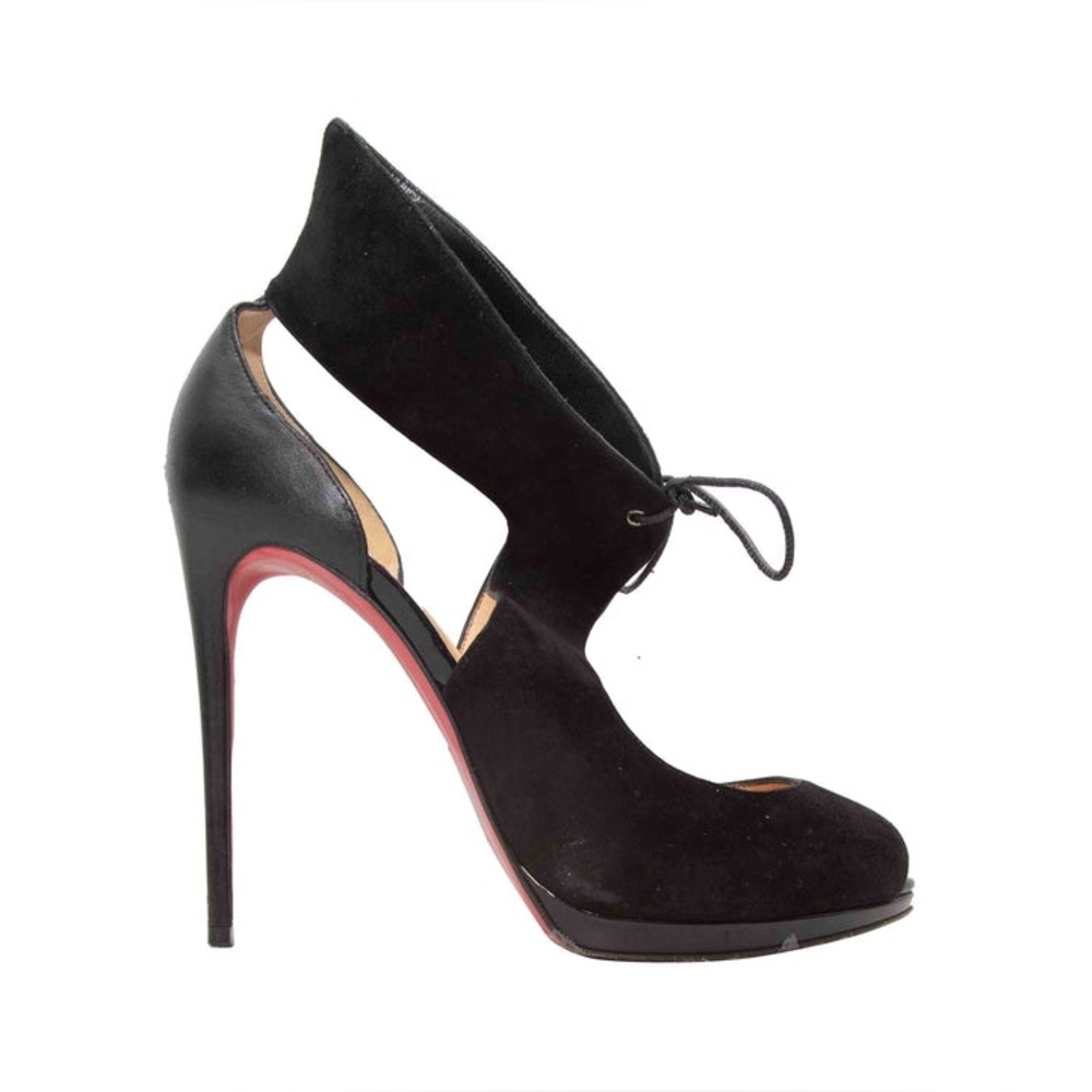 CHRISTIAN LOUBOUTIN HEELS SIZE 40